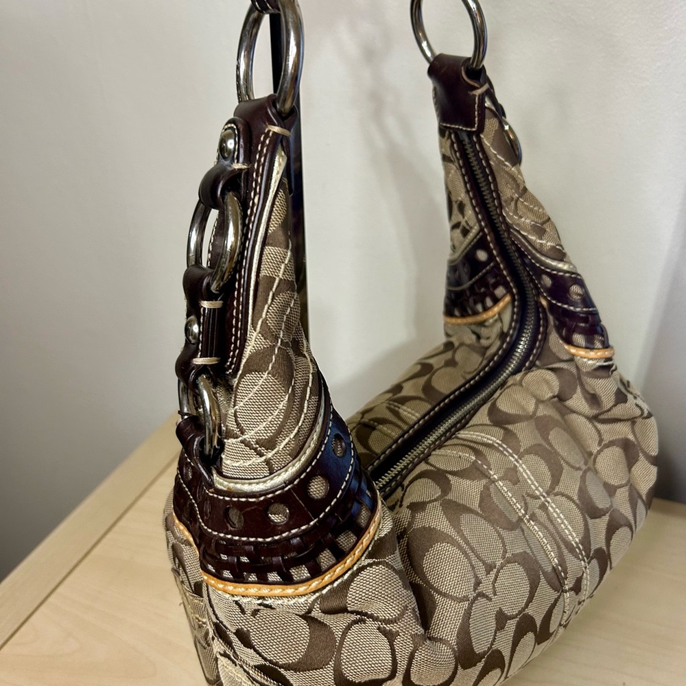 Coach Y2K Hobo Bag 10611 2006 - Picture 5 of 10